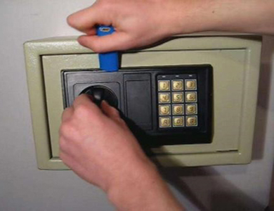 东兴24小时上门开锁公司