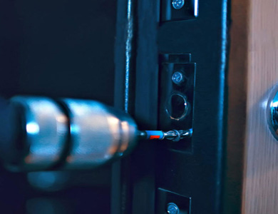 东兴24小时上门开锁公司