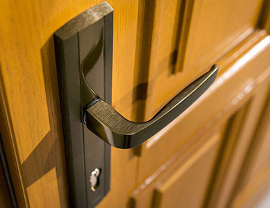 东兴24小时上门开锁公司